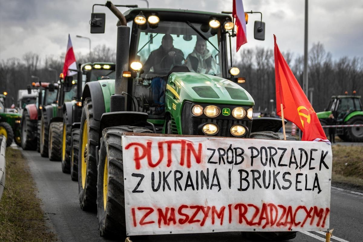 Польские фермеры, блокирующие границу, призвали Путина напасть на Польшу и Брюссель