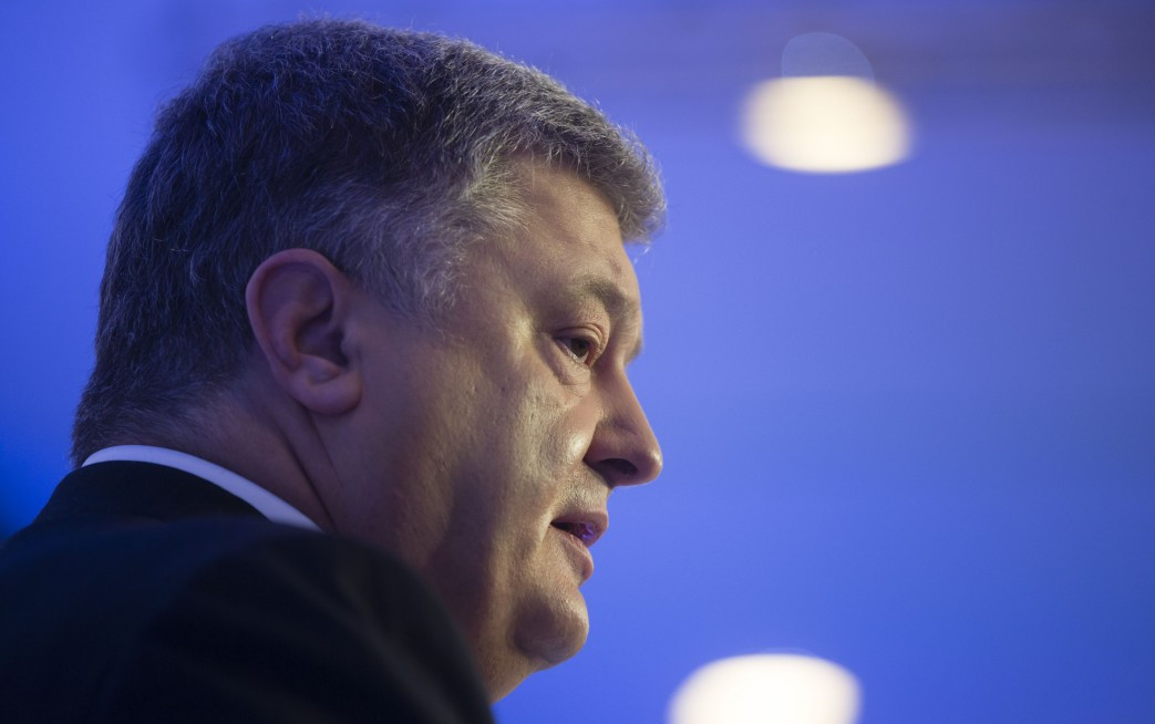 “Популист никогда не приведет страну к успеху”, - Порошенко в Давосе рассказал о "новой Украине" - кадры