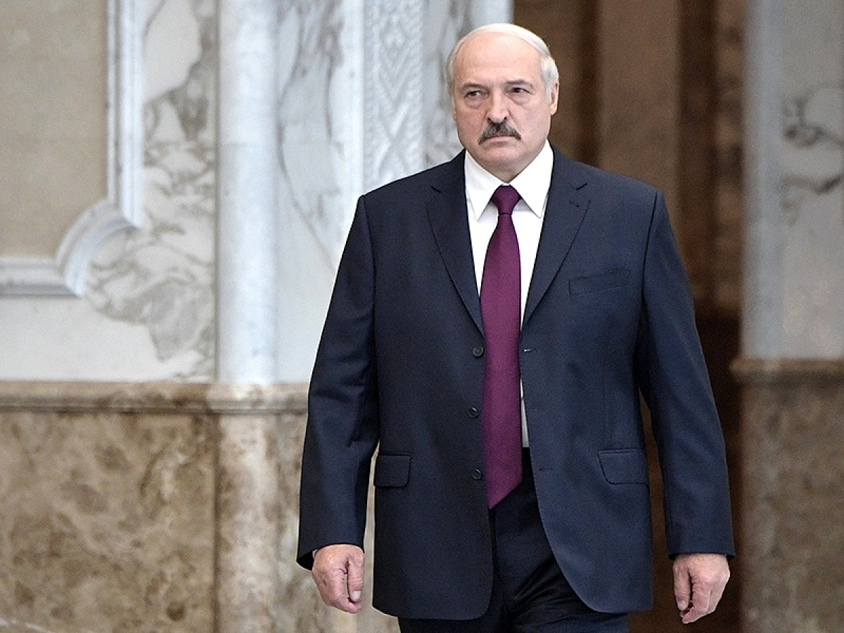 СМИ показали видео переговоров Лукашенко с заключенными оппозиционерами: речь президента хорошо "подчистили"