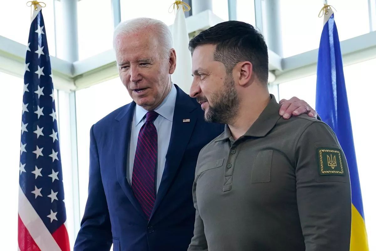 Зеленский рассказал CNN, о чем хочет попросить Байдена
