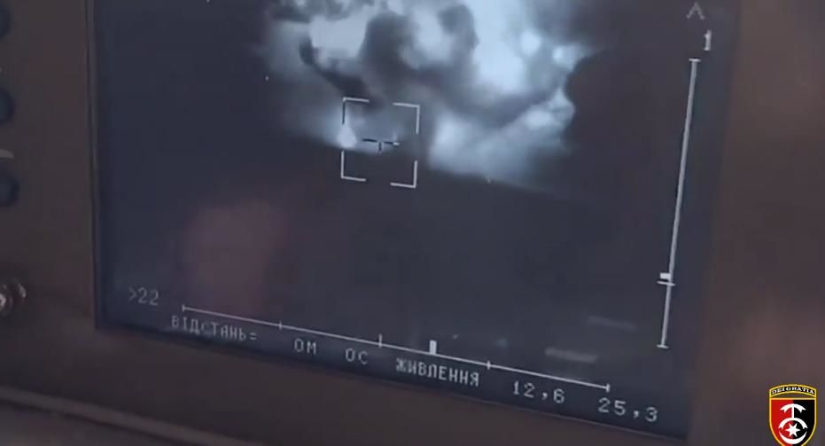 Ракетний залп "Стугни" спалив танк разом із окупантами – відео вибуху