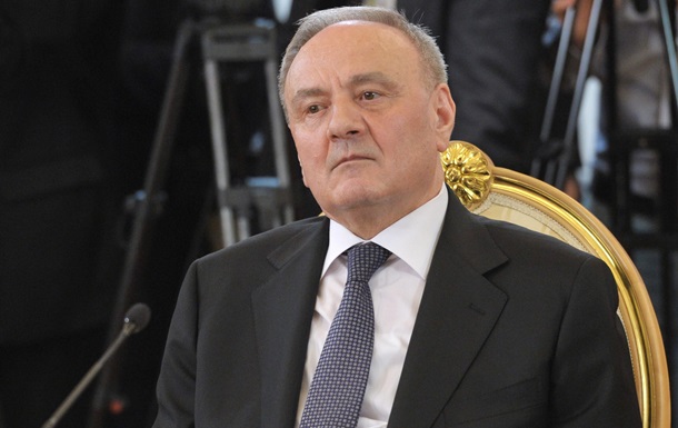 СМИ: президент Молдовы отказался от визита в Москву 9 мая