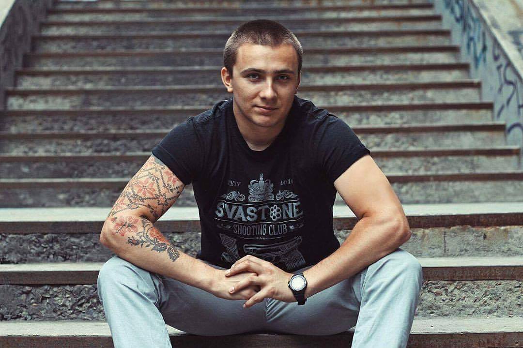 ЧП в Одессе: активист Сергей Стерненко отбился от напавшего на него мужчину и нанес смертельное ранение обидчику - кадры