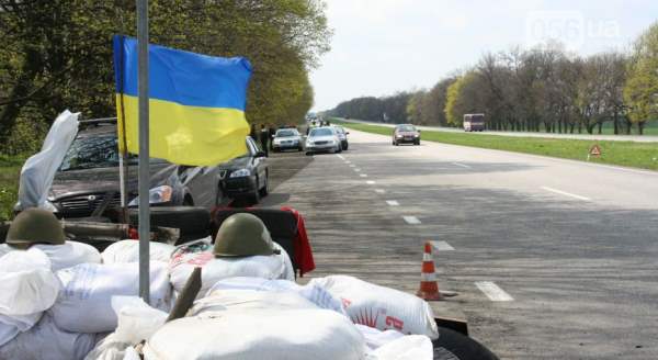 В Донбассе силы АТО на блокпостах усилили контроль