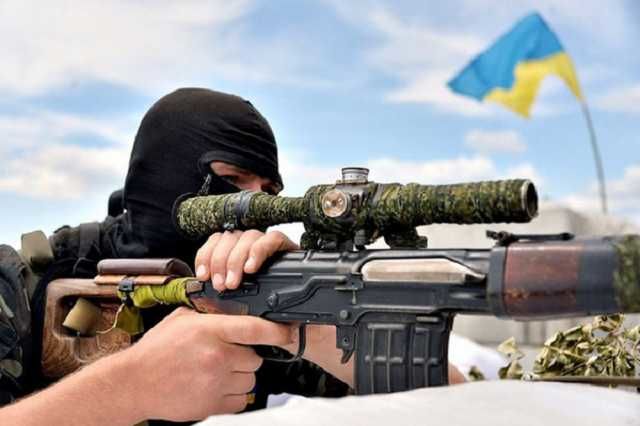Украинские бойцы показали, как на Донбассе "ловят на живца" и ликвидируют снайперов-наемников
