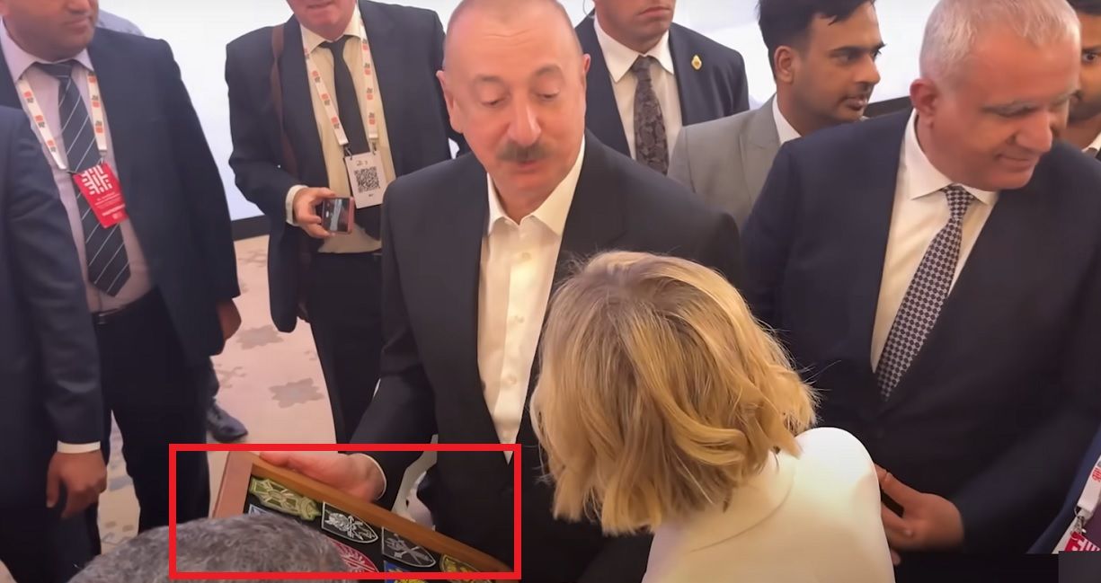 Украинская журналистка Курбанова подарила шевроны ВСУ Алиеву - его ответ "взорвал" Z-пропаганду
