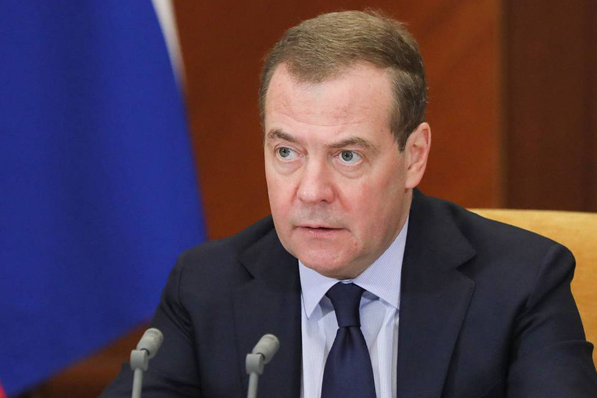 "Медведев выболтал секрет Кремля", – Невзоров отреагировал на публичную активность экс-президента РФ