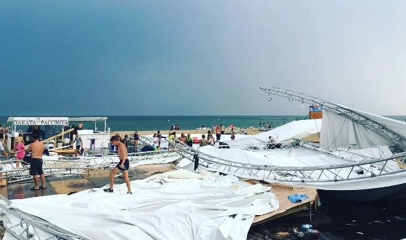 Молния убила участника фестиваля экстремального спорта под Одессой