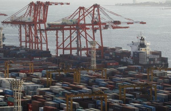 Дефицит внешней торговли Японии достиг рекордной суммы 