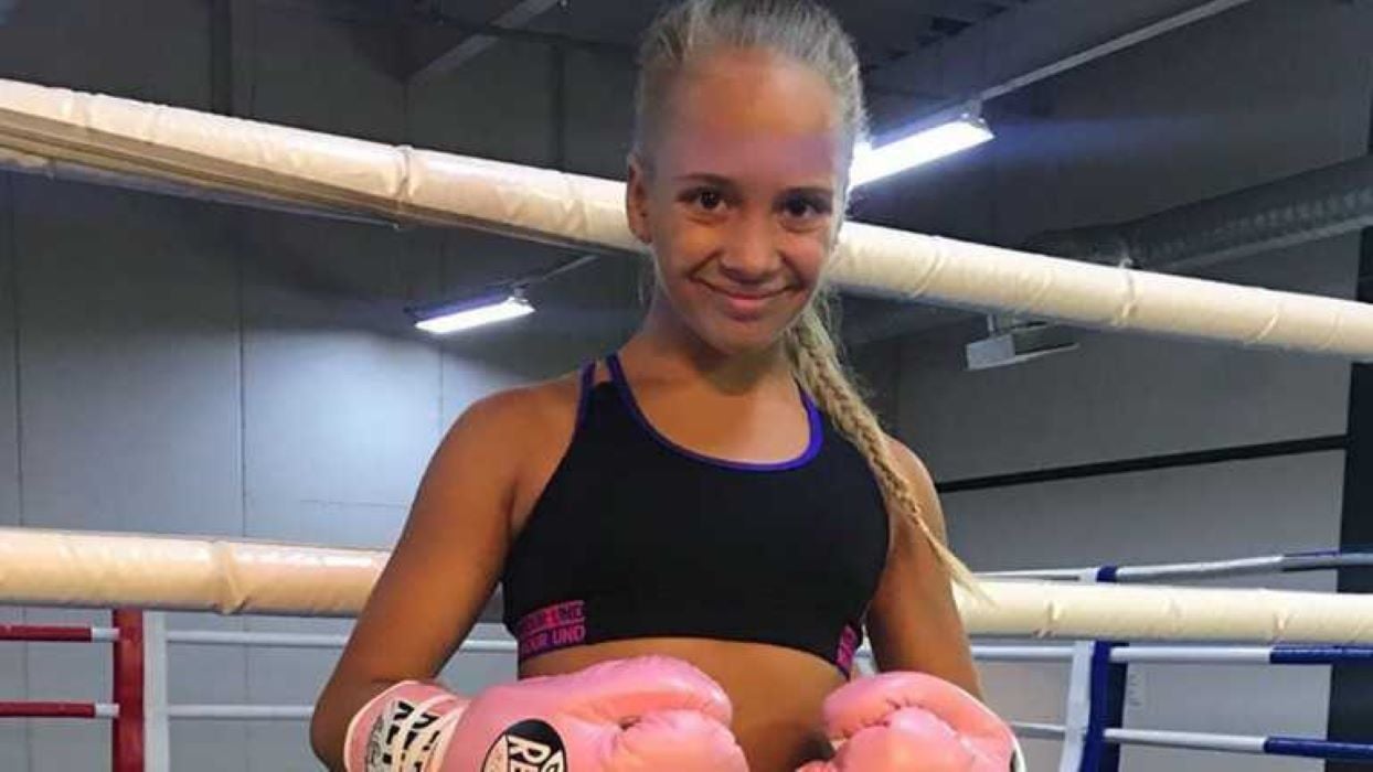 13-летняя украинка станцевала гопак прямо на ринге после победы над россиянкой 