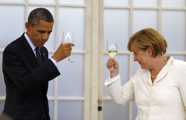 Обама и Меркель хотят ввести дополнительные санкции в отношении РФ