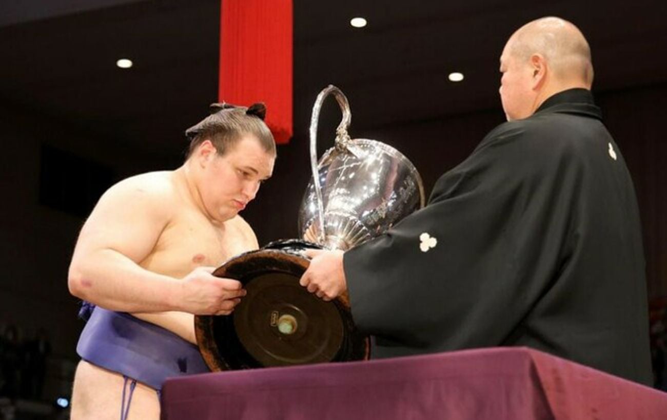 Даниил Аонишики Явгусишин добился невиданного успеха, став первым украинским сумоистом в статусе одзэки