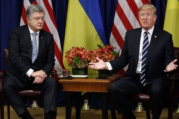 Трамп выбрал "безупречное время" для принятия решения о предоставлении вооружения для Украины - WP