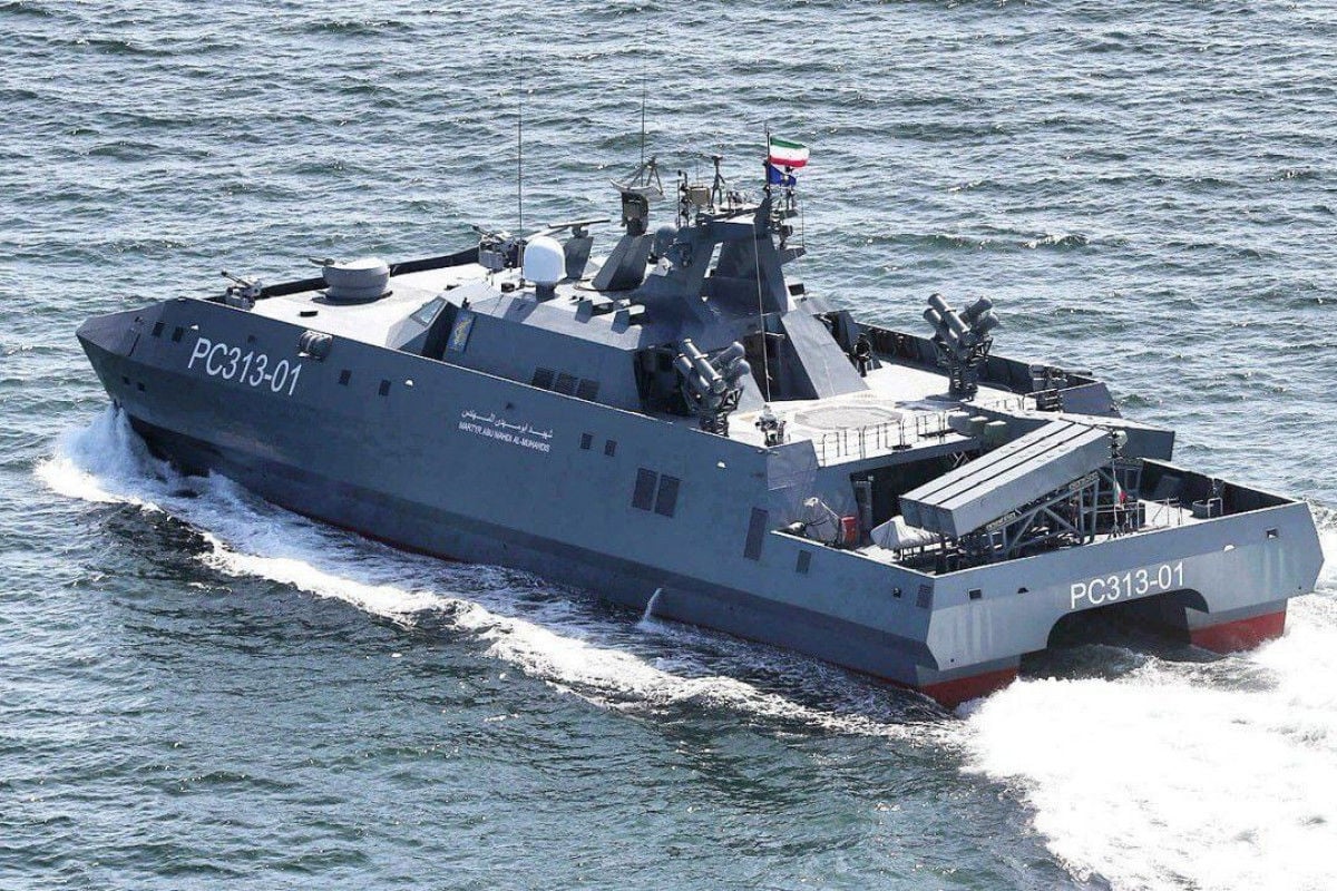 КСИР ответит боевой стрельбой в стратегическом проливе на угрозы Трампа, россияне готовы бежать с иранской АЭС 