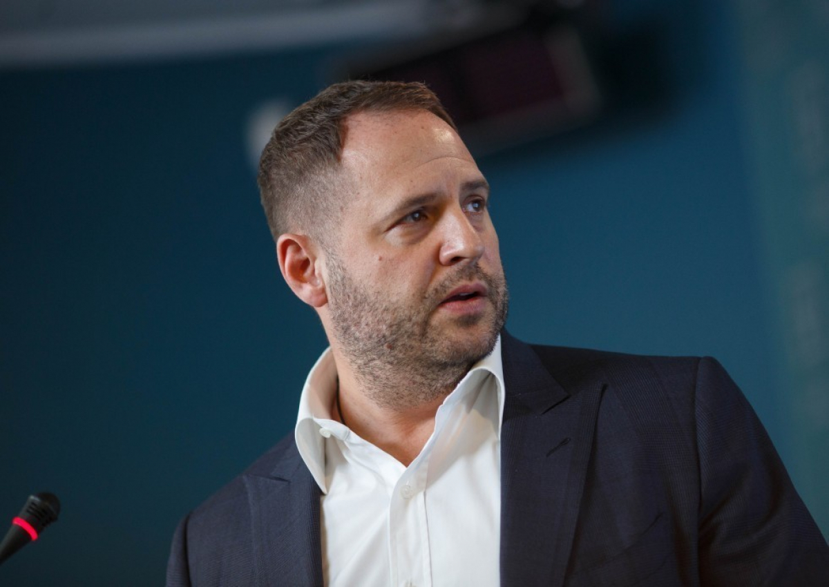 СМИ узнали о засекреченных переговорах Ермака по военному сотрудничеству с Азербайджаном