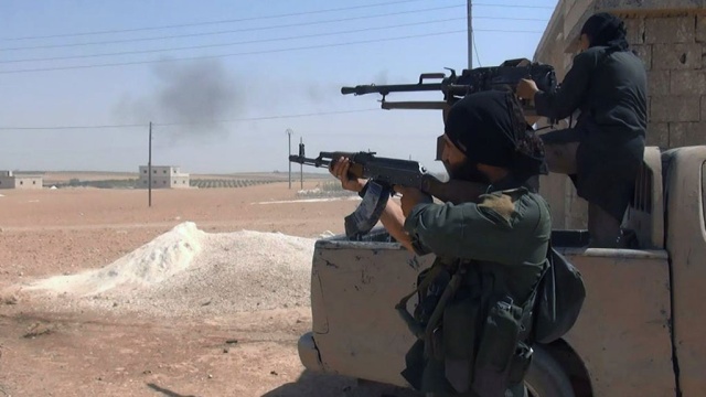 Боевики ИГИЛ почти заняли сирийский Дейр-эз-Зор