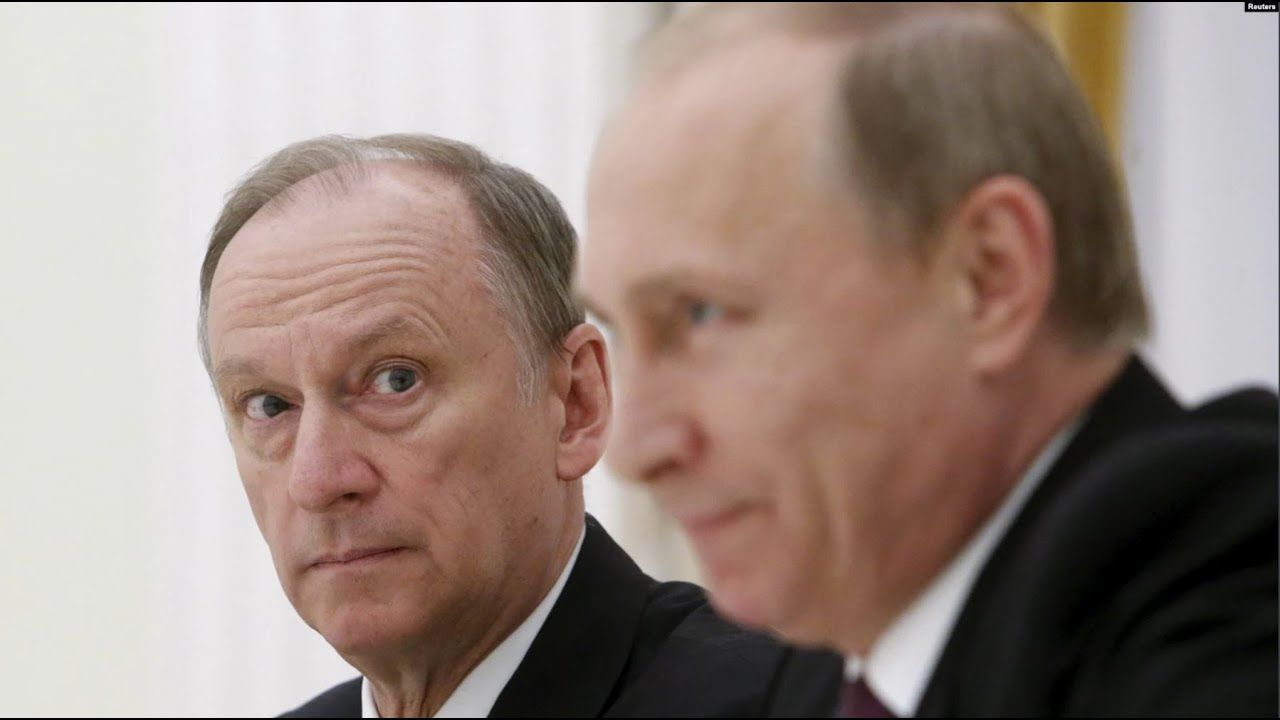 "Есть две группы", - Шейтельман назвал возможных преемников Путина