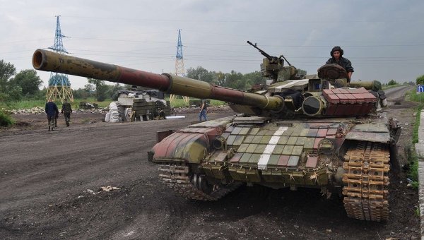 СМИ: украинская армия стягивает силы к Дебальцево и Артемовску