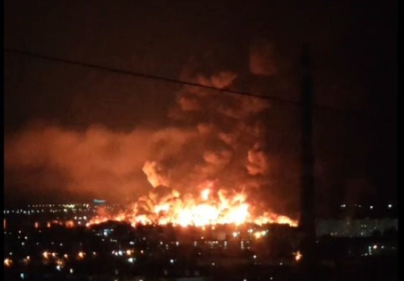 Эпичный прорыв БПЛА ВСУ через заградительный огонь к НПЗ в Феодосии попал на видео