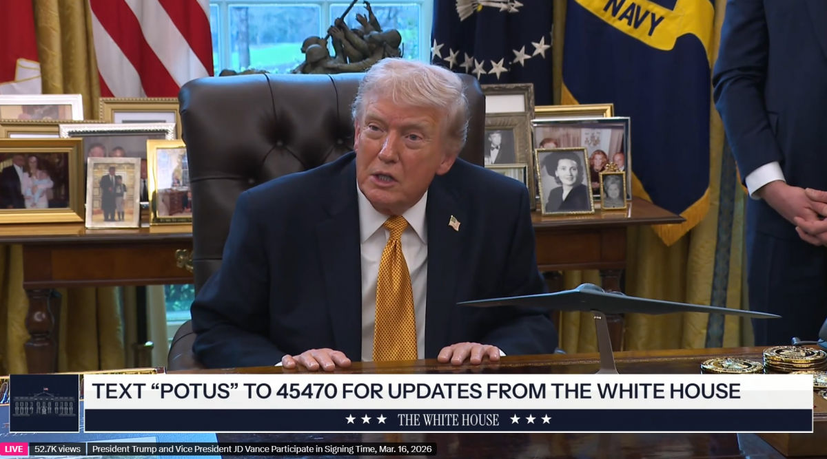 Трамп хочет "нокаутировать" Иран, захватив остров Харк с крупнейшим нефтяным объектом, но есть преграда