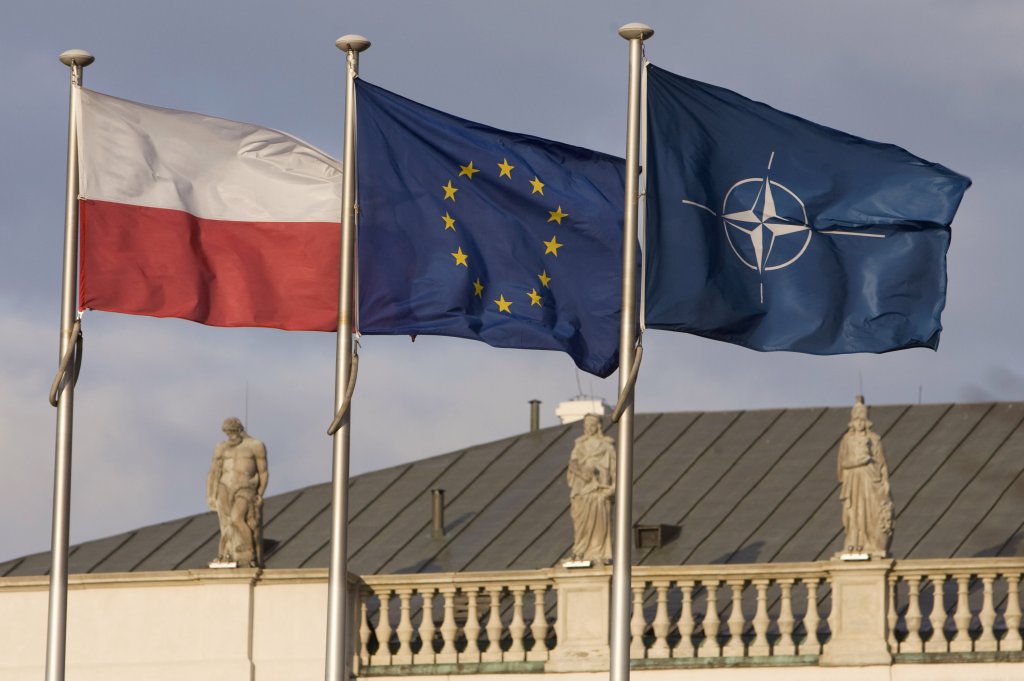 НАТО увеличивает контингент в Польше в два раза
