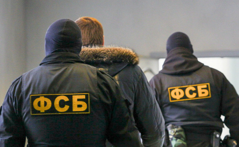 Российские спецслужбы в Крыму занимаются киднеппингом: каратели из ФСБ избили и похитили сына лидера судакского Меджлиса