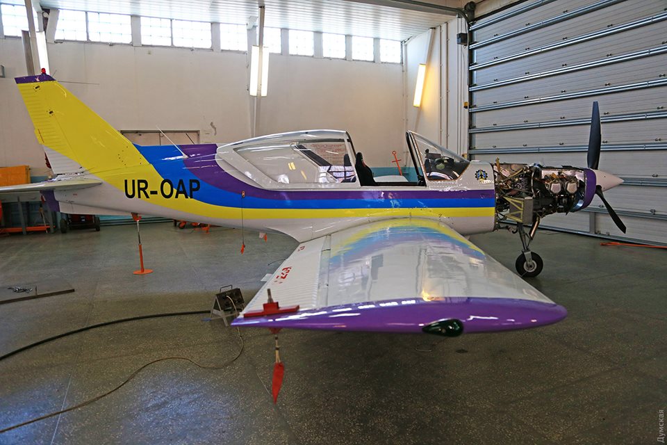 В Одессе запустили производство самолетов: авиазавод представил своего "Дельфина" - кадры