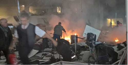 Количество погибших в результате взрывов в стамбульском аэропорту растет: власти Турции сообщили о 28 жертвах