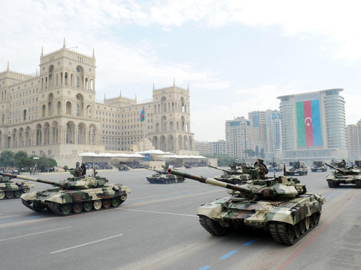 Азербайджан на параде в Баку показал, что удалось отобрать у Армении в Карабахе: появились фото