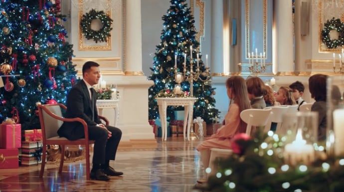 Смолий о новогоднем поздравлении Зеленского: "Похоже на показуху"