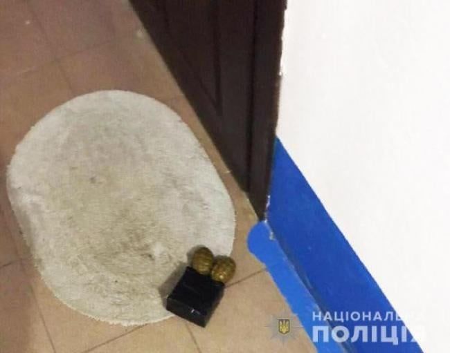 Родителям активиста Шабунина и его жены под двери квартиры подложили взрывчатку