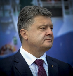 Порошенко: Мы не позволим поставить под сомнение суверенитет, территориальную целостность нашего государства