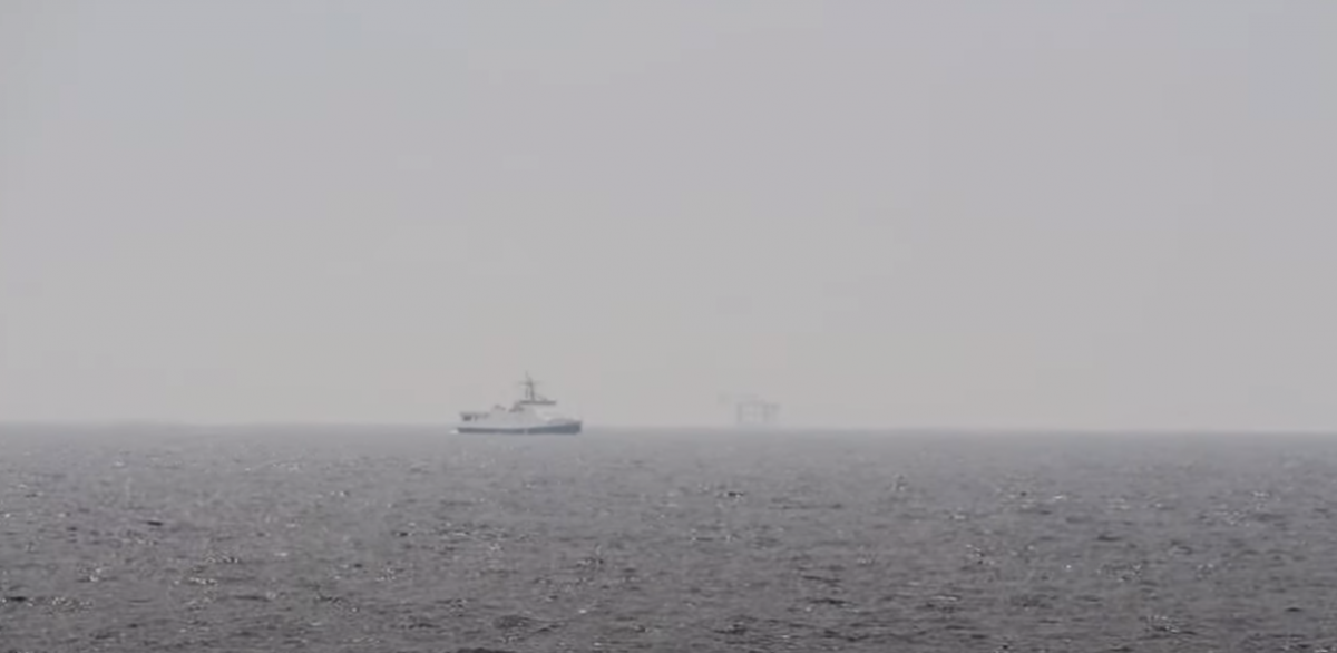 Россия продолжает посылать корабли на газовые месторождения Украины в Черном море