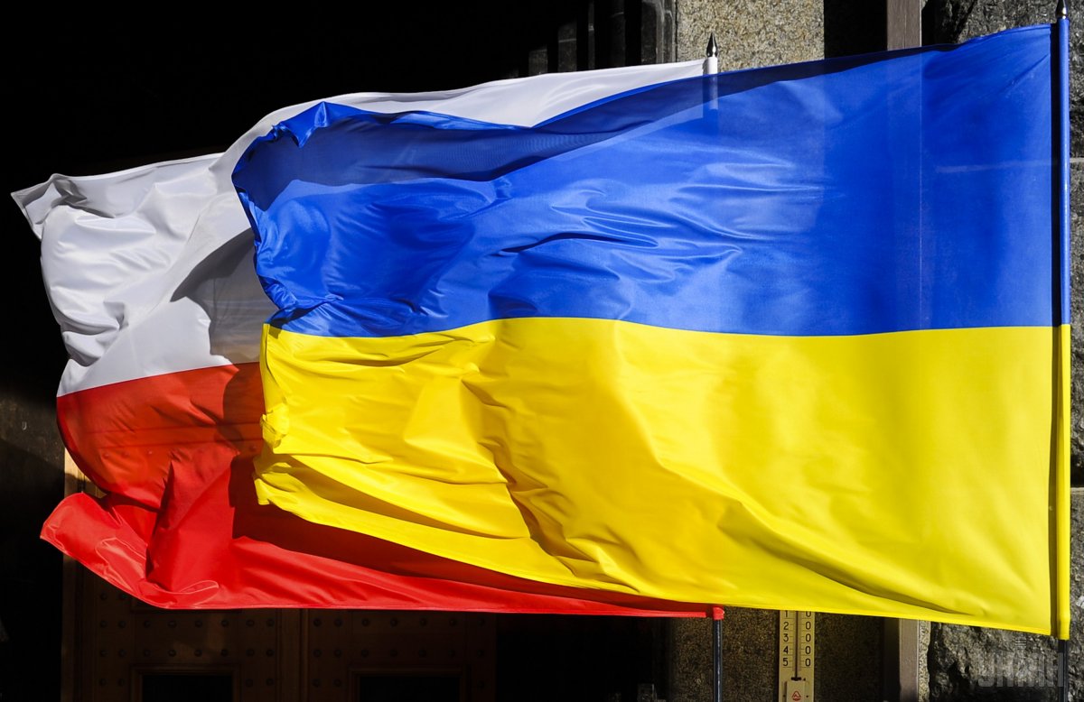 Польша не имеет права навязывать национальных героев Украине: Киев находится в ситуации, когда ему нужно помочь