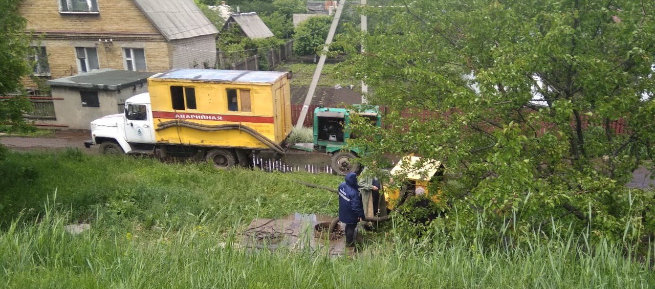 Прорыв водомагистрали в Донецке: много домов затоплено, люди бунтуют против "народной власти"