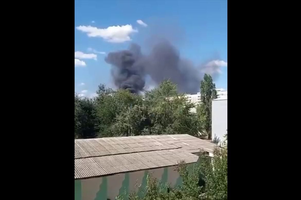 ​Удар дронов в Северодонецке: склад оккупантов горит и взрывается