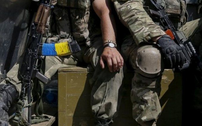 Боец ВСУ поразил Сеть исполнением повстанческого гимна: настоящий "Голос страны", который не покажут по ТВ, - кадры