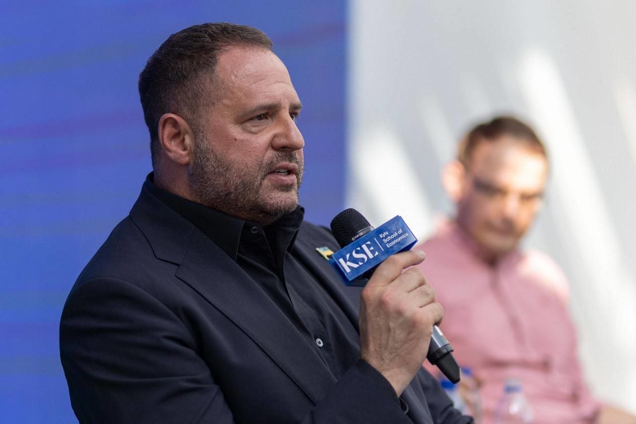 Обыск в квартире Ермака может ослабить позиции Украины на переговорах с Россией – The Telegraph