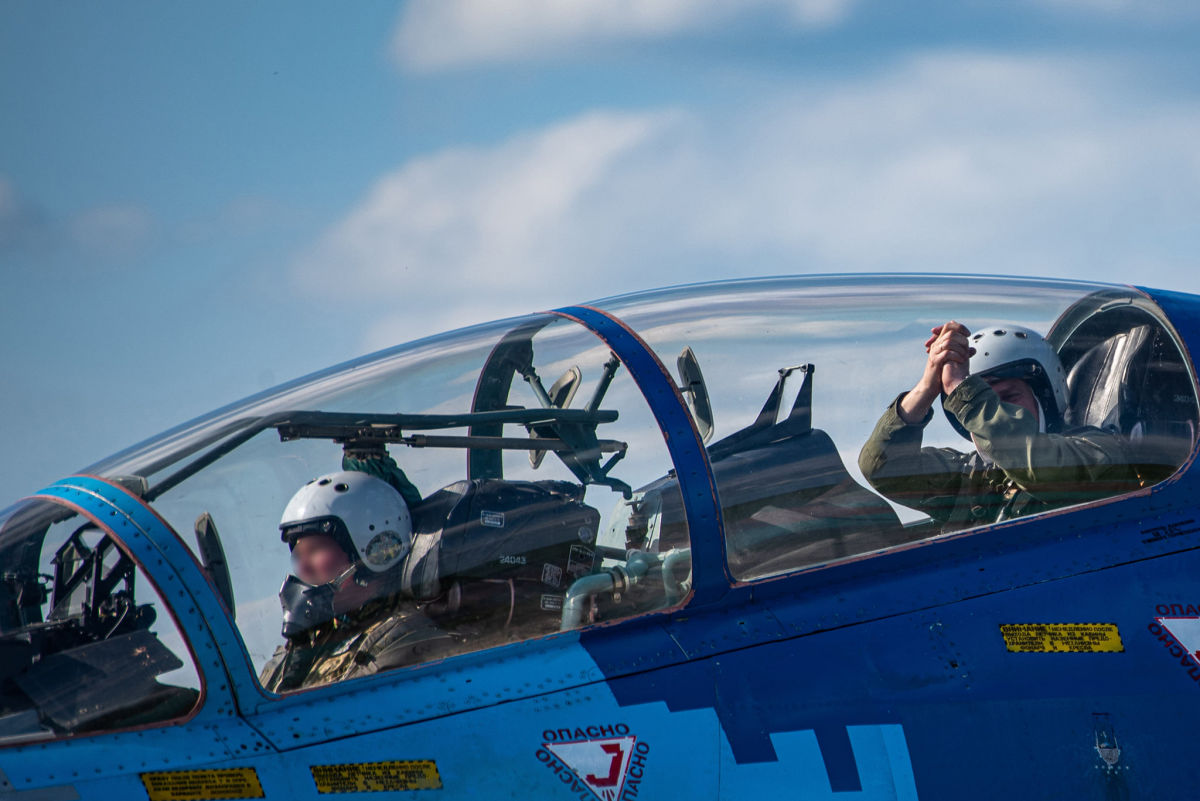 Пилоты ВВС Украины "репетируют" воздушные бои: в Сети появились зрелищные кадры