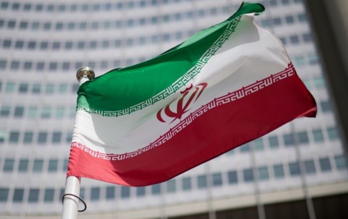 Иран после заявления Украины о "безжалостном ответе" запросил встречу 
