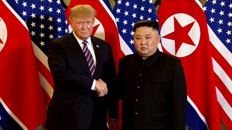 Трамп необычайным образом оценил свою встречу с Ким Чен Ыном: протестирован даже ужин - исторические кадры