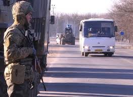​В Луганской области запретили движение транспорта на оккупированную территорию