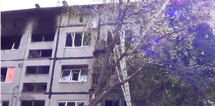 Как выглядит Харцызск после массированного обстрела