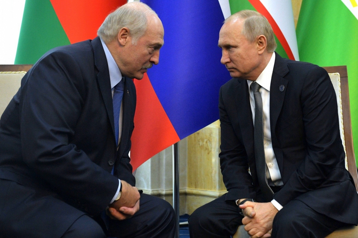 В России назвали причины остановки "Газпромом" газопровода "Ямал - Европа": "Цель - Лукашенко"