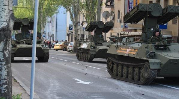 Как в Донецке сепаратисты репетировали Парад Победы