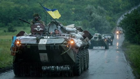 Украинские силовики взяли под контроль город Ясиноватая