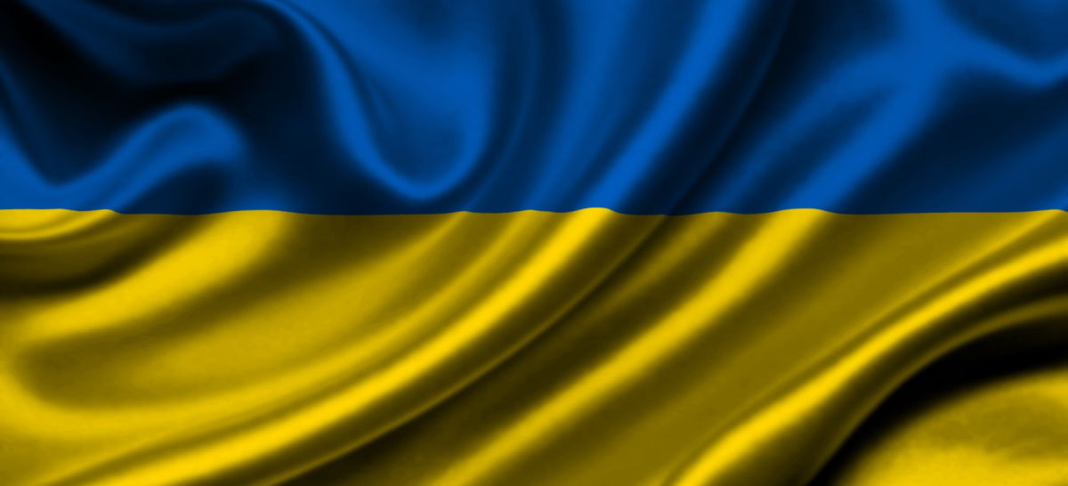 Житель Мариуполя сжег флаг Украины, а затем записал видео с извинениями: "Больше такого не повторится!"