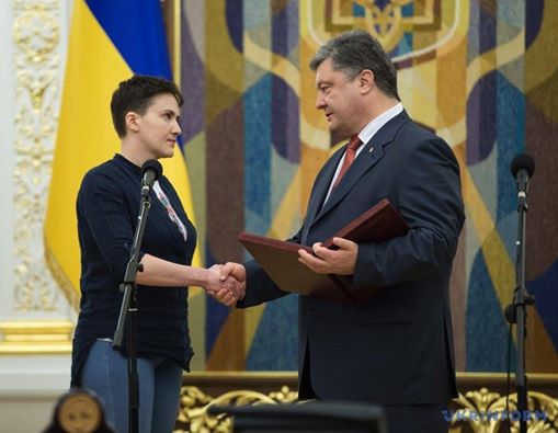 За Савченко следит весь мир: как мировые лидеры приветствовали триумфальное возвращение пленницы Кремля на родину