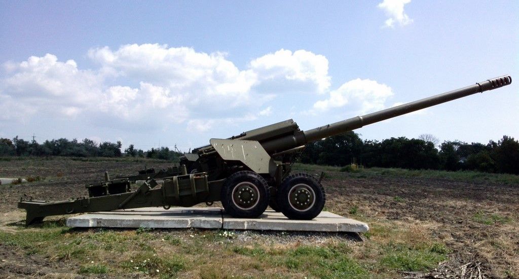 Воины АТО ждут наступления: боевики "ДНР" перебросили в Макеевку артиллерийскую батарею "Гиацинт-Б", в Донецк - "Гиацинт-С"