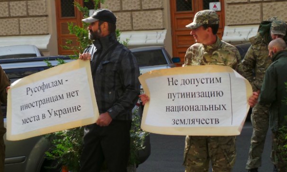 Правый сектор захватил гостиницу в Одессе